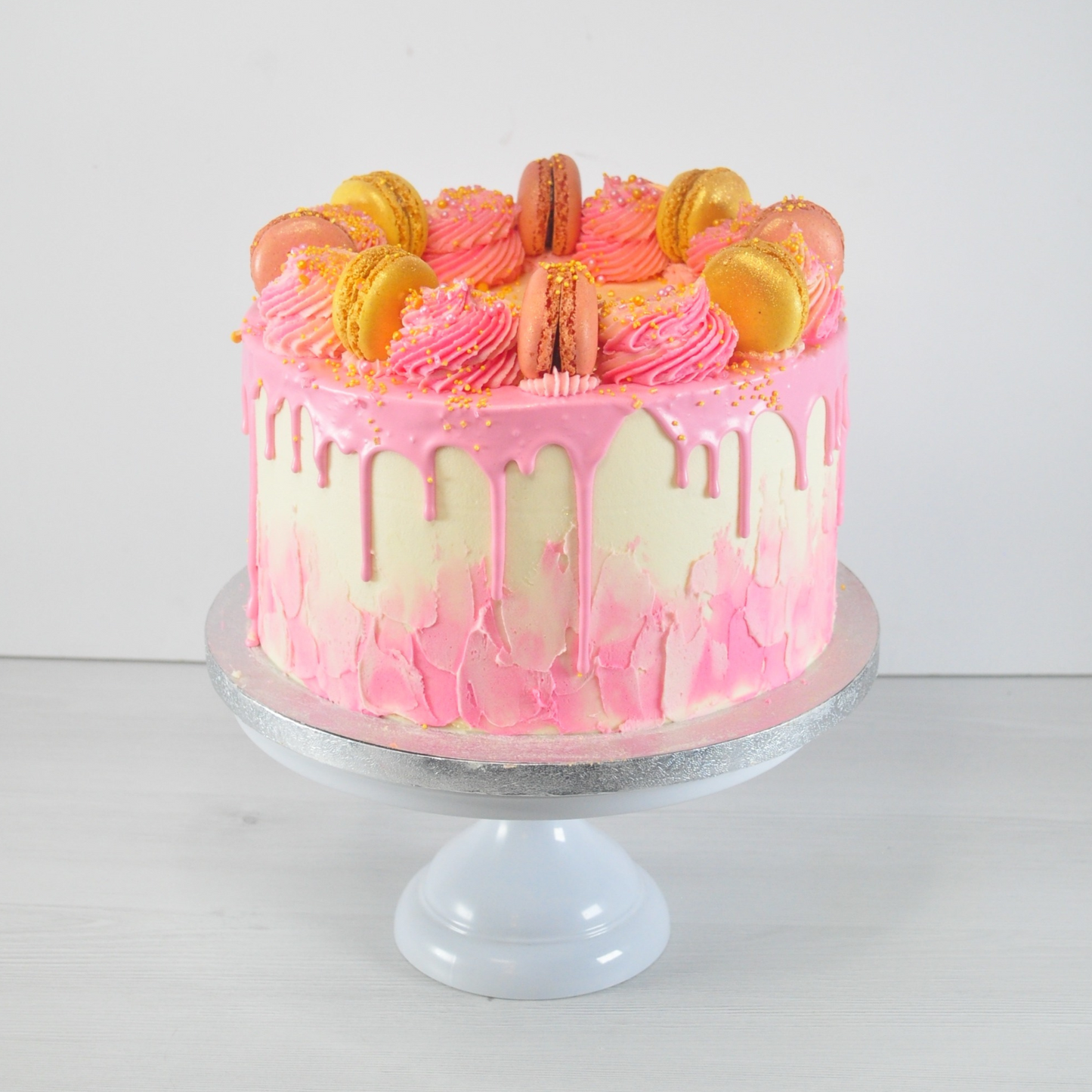Pretty Mac Cake
