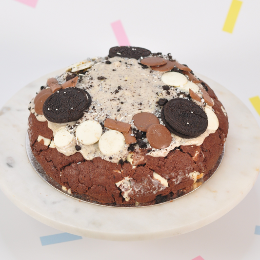 Cookies & Creme Giant Ultimate Cookie